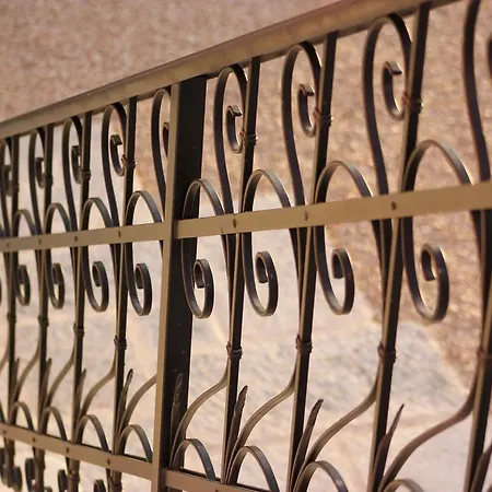 Volicija Vila Makarska