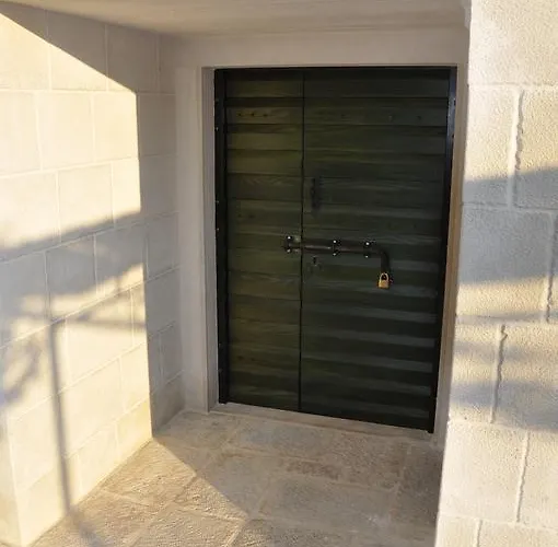 Volicija Villa Makarska